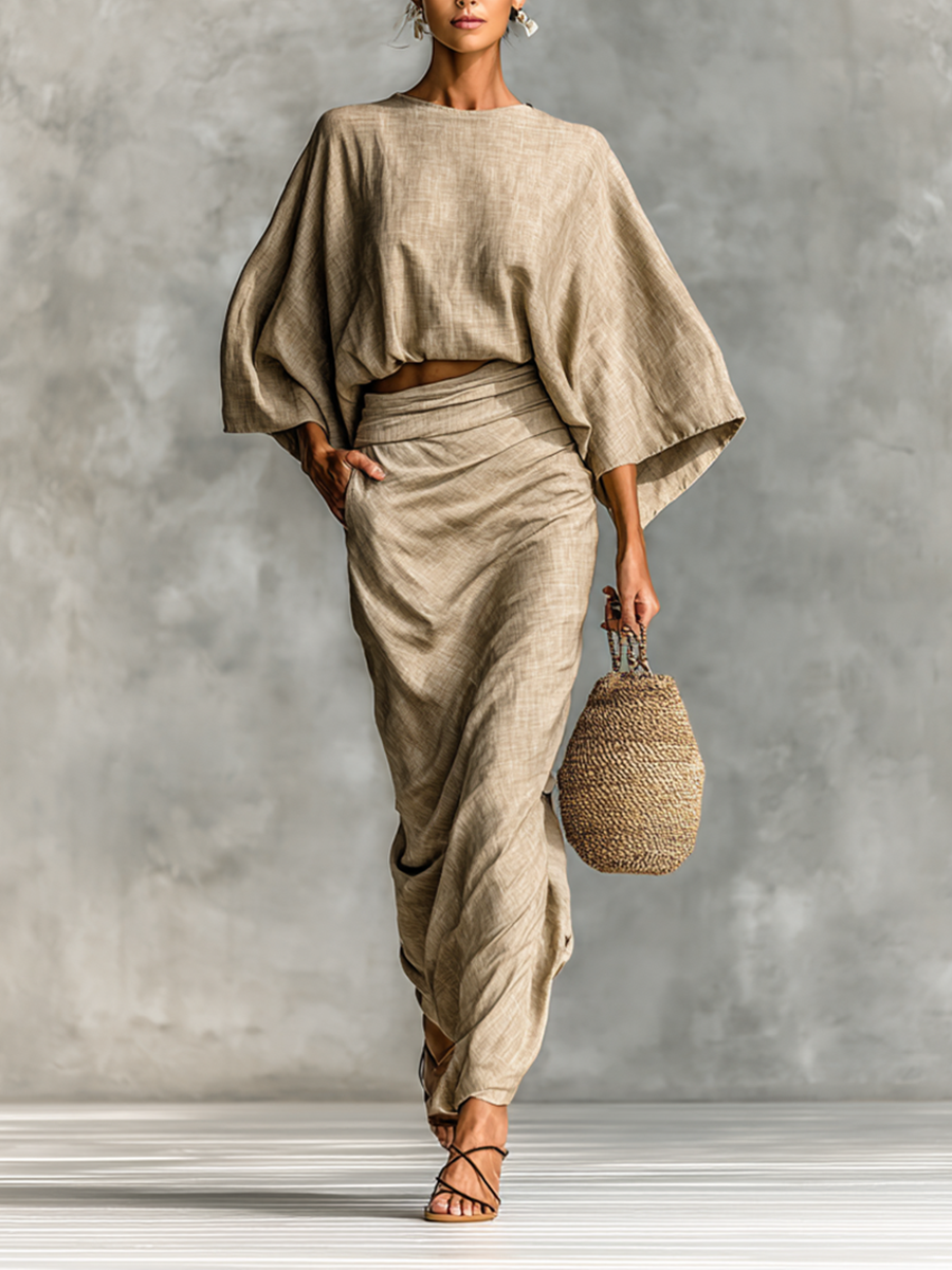 Hailey | Two-piece set with long skirt and batwing sleeves